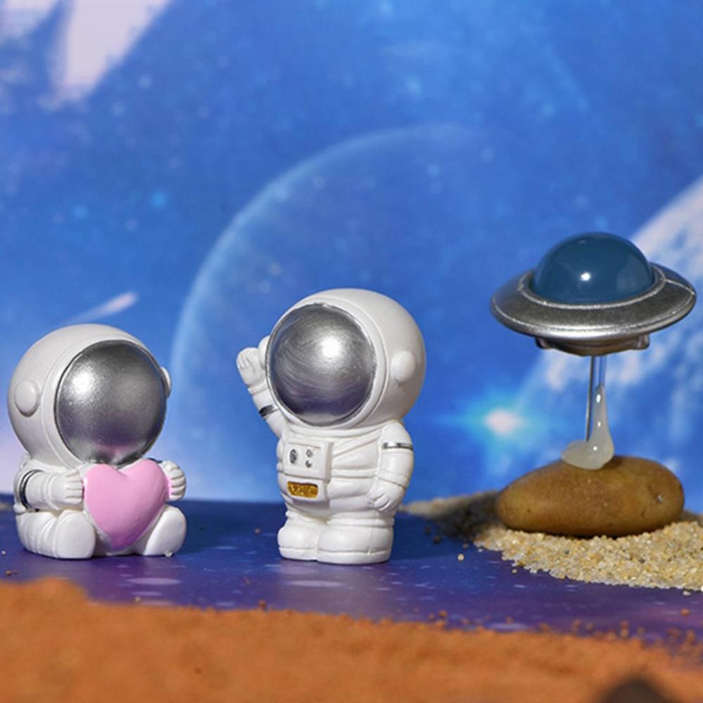 Gift Bonsai Decor DIY Astronaut Figurines Desktop Decoration Astronaut Model Micro Miniatures