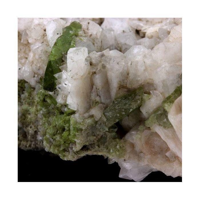 Sphène Titanite 905.0 carats