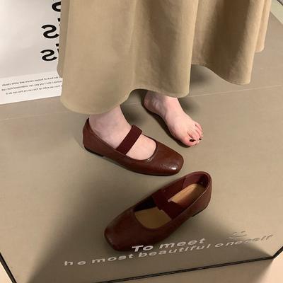 Балетки Мэри Джейн женские 2024 новый французский темперамент элегантные и универсальные легкие кожаные туфли небольшого размера