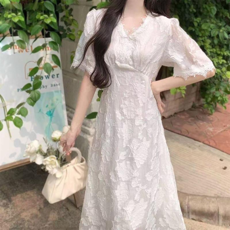Французское белое кружевное платье с воротником-фонариком женское летнее дизайнерское с акцентом на талии нежная завязка короткие рукава длинная юбка тренд