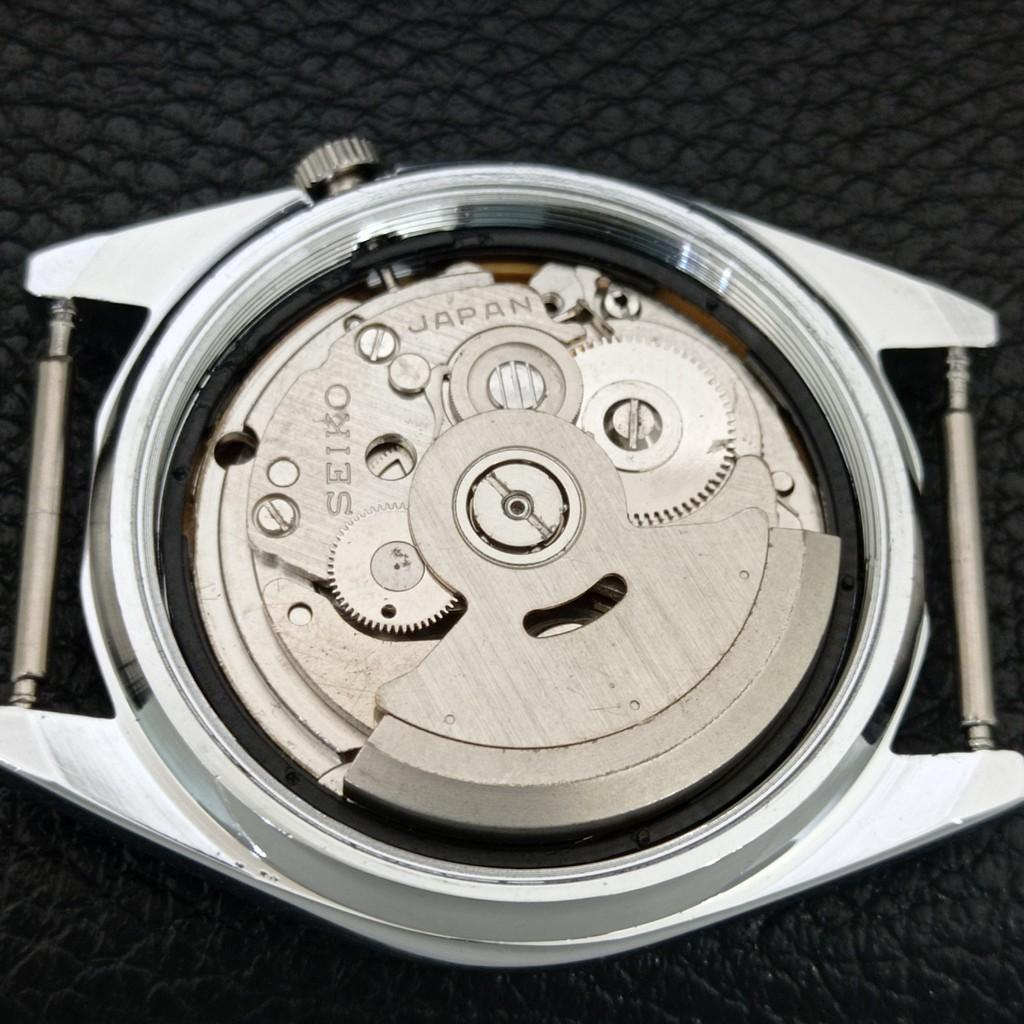 ЯПОНСКИЕ ВИНТАЖНЫЕ ОТРЕМОНТИРОВАННЫЕ МУЖСКИЕ АВТОМАТИЧЕСКИЕ ЧАСЫ SEIKO 7009A БЕЛЫЙ ЦИФЕРБЛАТ a445847-1