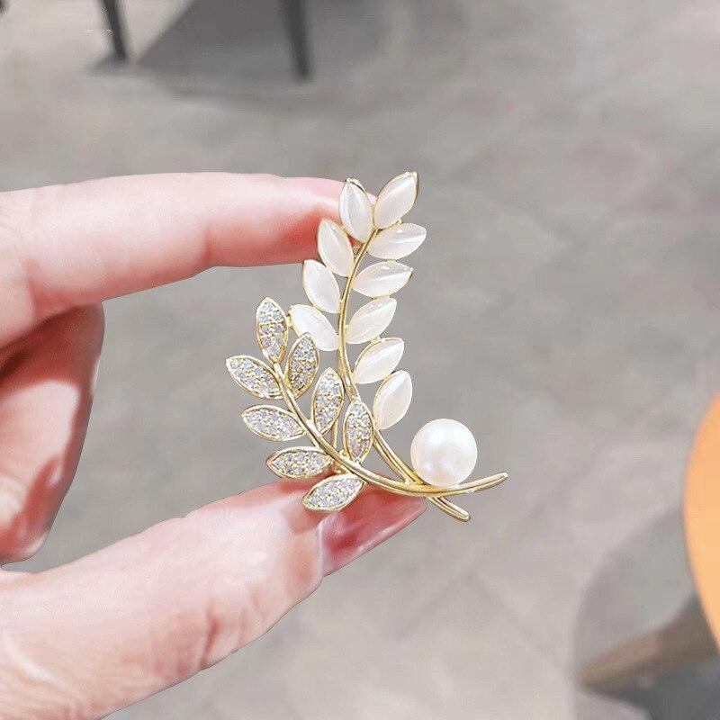 Pinkdudu Fashion White Opal Wheathead Brooch Romantic Light Luxury Inlaid Zircon Plant Brooch for Women Jewelry PD1561