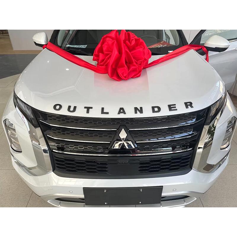 Комплект противотуманных фар и логотипов на зеркала для Mitsubishi Outlander 2023 года