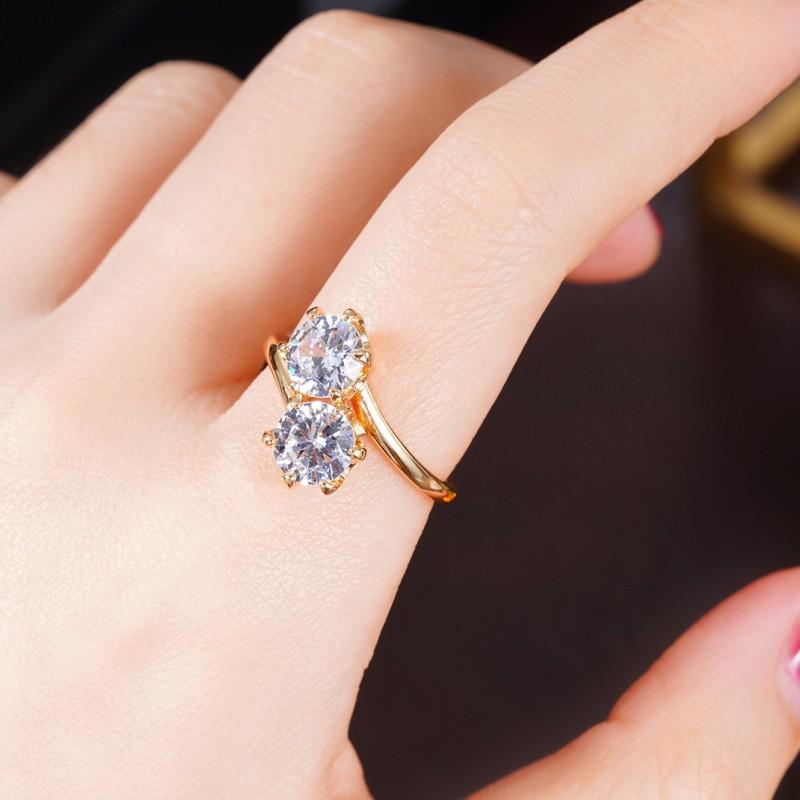 Huitan Unique Double CZ Design Женские кольца Роскошные модные обручальные кольца Аксессуары для вечеринок Темпераментные элегантные женские украшения Новые