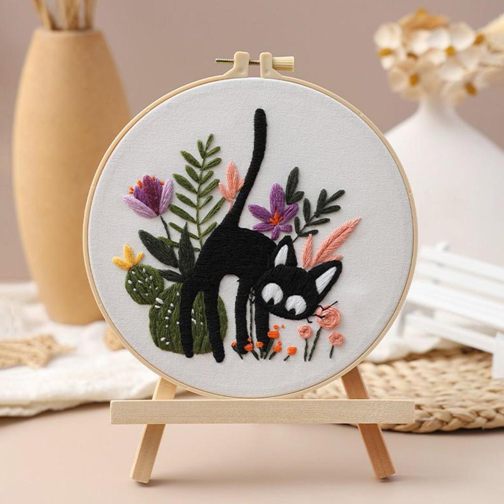 Cat Embroidery DIY Material Kit Cat Stamped Thread Embroidery Kit For Beginners Handmade Thread Hoop Needle Set
