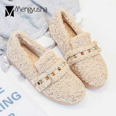 Модные женские туфли из кашемира и меха, с заклепками, металлической пряжкой, зимние хлопковые туфли, женские, уютные, плюшевые, мокасины из пушистой овечьей шерсти, женские