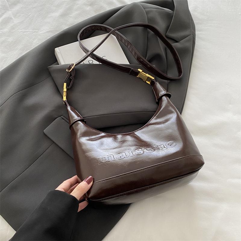 Niche bag women's new autumn and winter fashion popular high-end shoulder bag handbag crossbody dumpling bag