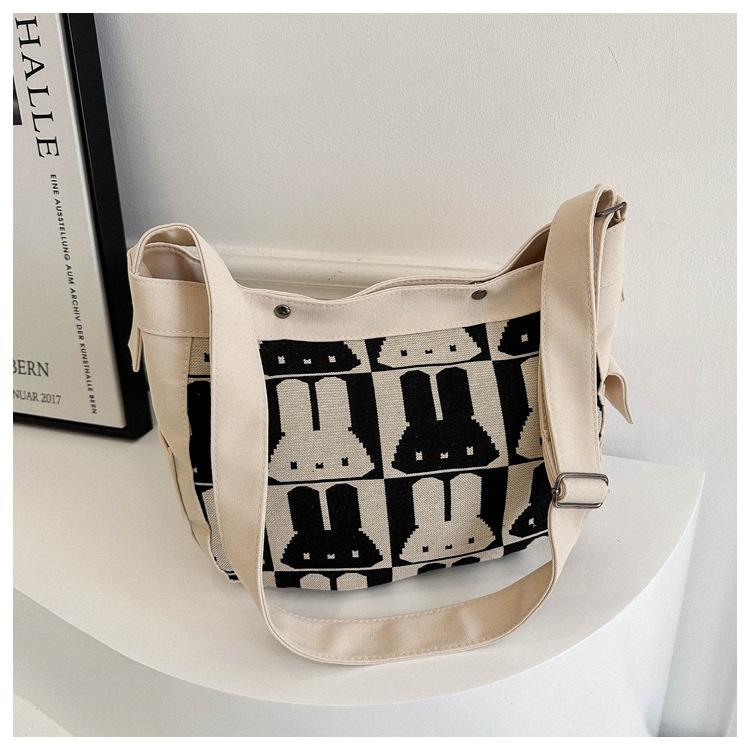 Большая вместительная холщовая сумка для женщин 2024 года, новая модная сумка-мессенджер из кролика, студенческая косметичка, женская сумка-тоут