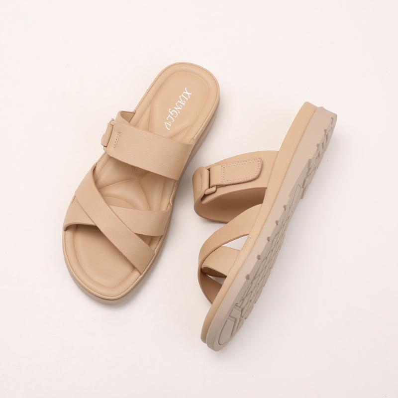 Wedge heel slippers summer new South East Asia casual versatile thick bottom stepping on shit feeling one word buckle with beach shoes