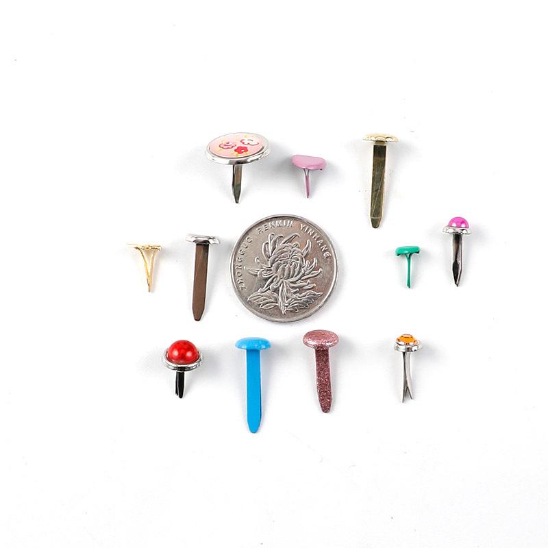 Цветные детские ручной работы гвоздики с раздвоенными ножками для DIY декора