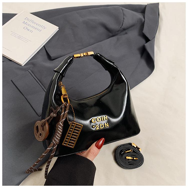 Простая и модная женская сумка через плечо, новая нишевая трендовая высококлассная повседневная универсальная сумка-мессенджер для осени и зимы