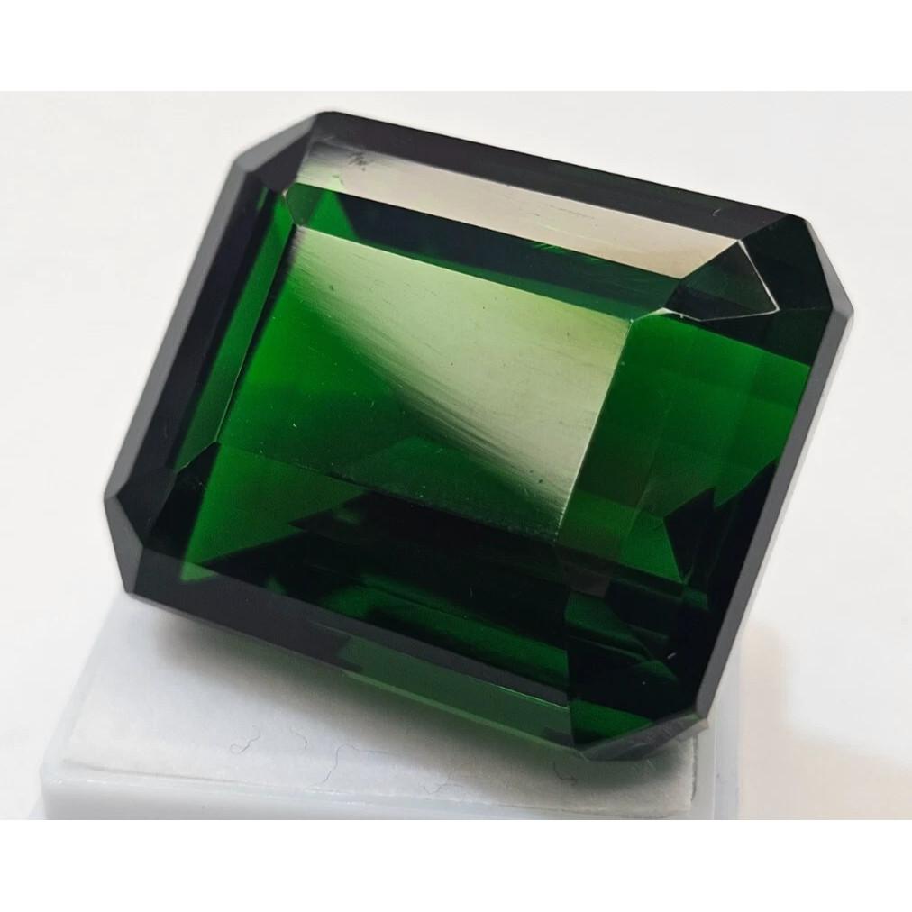 Beautiful Green Tsavorite Garnet Natural Emerald Cut 88-89 Ct Gemstone