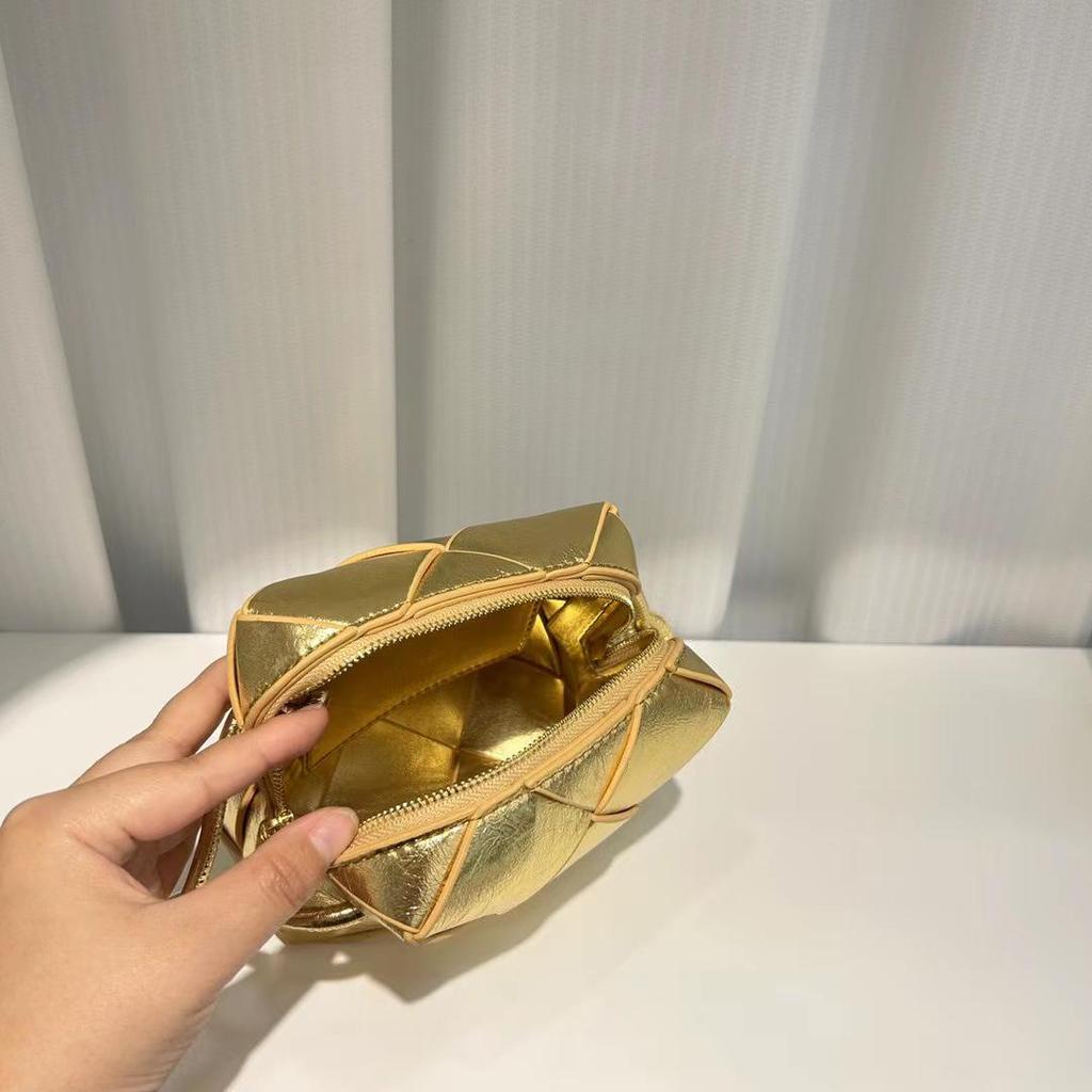 2024 Весна/Лето Женская мода из коровьей кожи, плетеная вручную, с узлом, сумка через плечо и через плечо