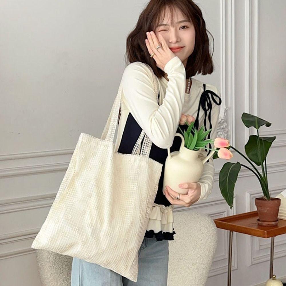 Sweet Daisy Flower Shoulder Bag Pastoral Style Bohemian Handbag Mesh Hollowed Vest Bag Daily