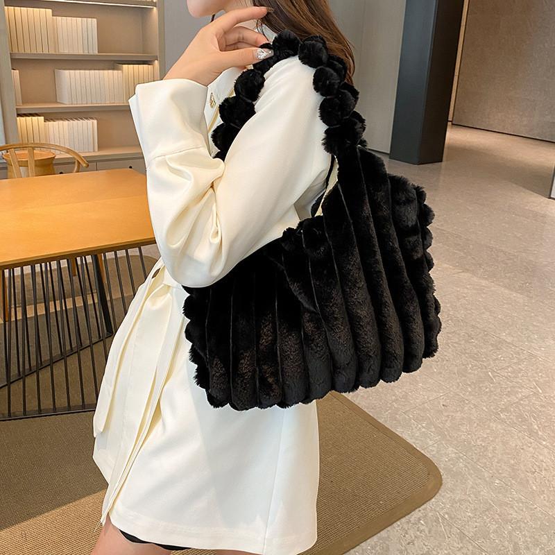 Stylish Large Capacity Plush Tote Bag Soft Urban Chic Fluffy Shoulder Bag