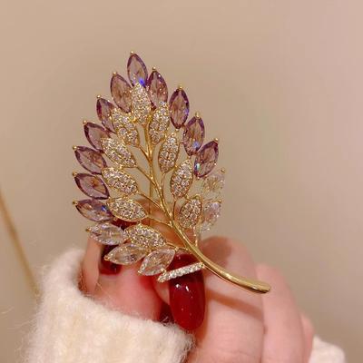 Изысканные женские элегантные броши-булавки в виде кристальных листьев, модные блестящие бутик-значки с растениями из страз, ювелирные изделия для леди