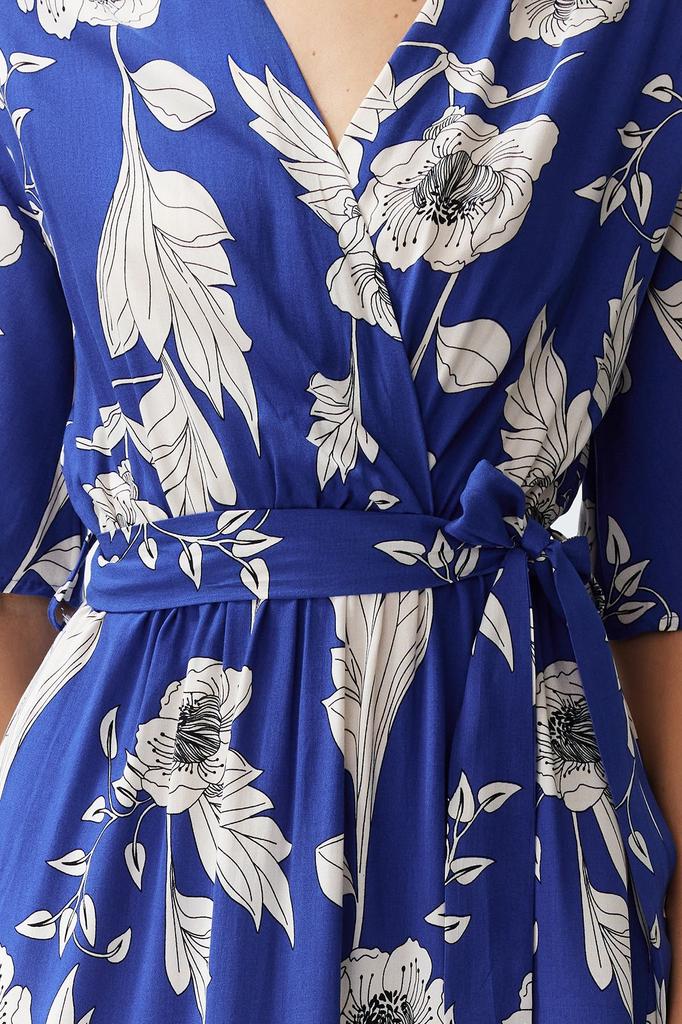 Женское стильное платье синего цвета с поясом и цветочным узором трапециевидной формы с двубортным воротником миди тканое платье