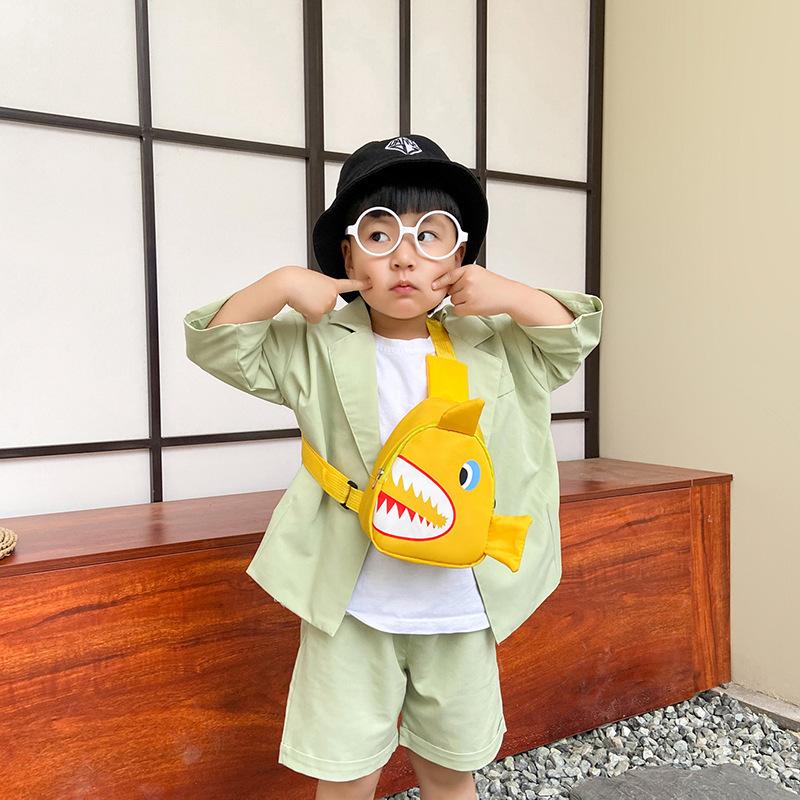 2024 новая корейская версия мультфильма детская нагрудная сумка для мальчиков красивая сумка через плечо модная детская сумка-мессенджер цельная доставка