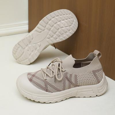 Новые женские повседневные спортивные туфли, удобные и дышащие модные туфли из сетки на мягкой подошве со шнуровкой