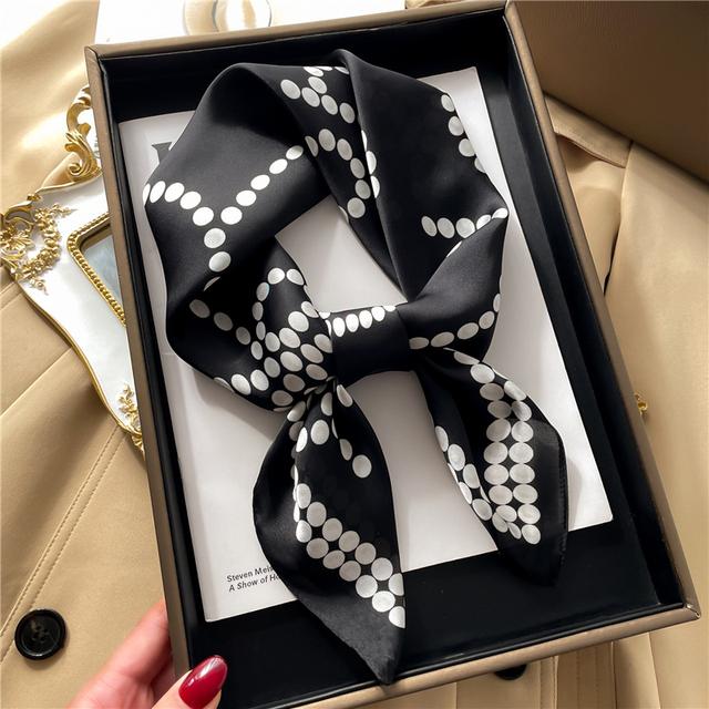 Шелковый квадратный шарф для женщин, шейный платок, женские повязки для волос, ленточная повязка на голову, роскошная шаль, атласный хиджаб, модные накидки, бандана