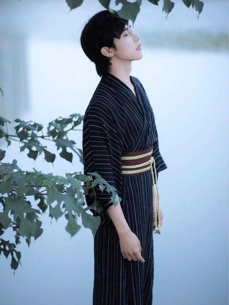 Комплект кимоно юката с поясом, легко одевается, комплект юката, летняя одежда, праздничный фейерверк, юката, классная простая японская одежда, Jinbei, один размер