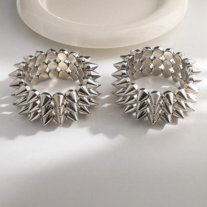 2 шт. Браслет с шипами-заклепками в панк-стиле, Унисекс, серебристого цвета, дерзкий браслет-манжета с заклепками для повседневной носки, вечеринок, музыкальных фестивалей