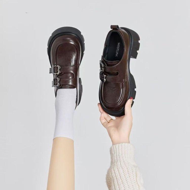 Туфли-лоферы на платформе 2025 осень новая универсальная ретро повседневная кожаная обувь британская женская обувь на одинарной подошве, увеличивающая рост, универсальный зарубежный стиль