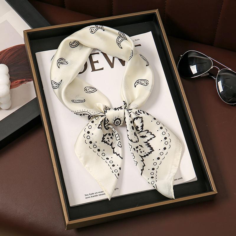 Fashion Designer Paisley Print Scarf Women 70x70cm Silk Scarves Luxury Bandana Summer Hijab Neckerchief Shawl Kerchief
