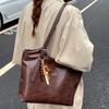 Shoulder Bag Women's New Autumn and Winter Retro Fashion Versatile High-end Commuter Bag Large-capacity Tote Bag