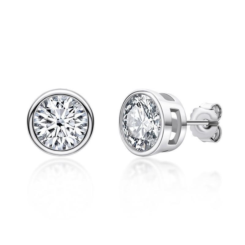 Classic Four-Prong Moissanite Stud Earrings Women 18K Gold Plated Elegant Fashion Jewelry