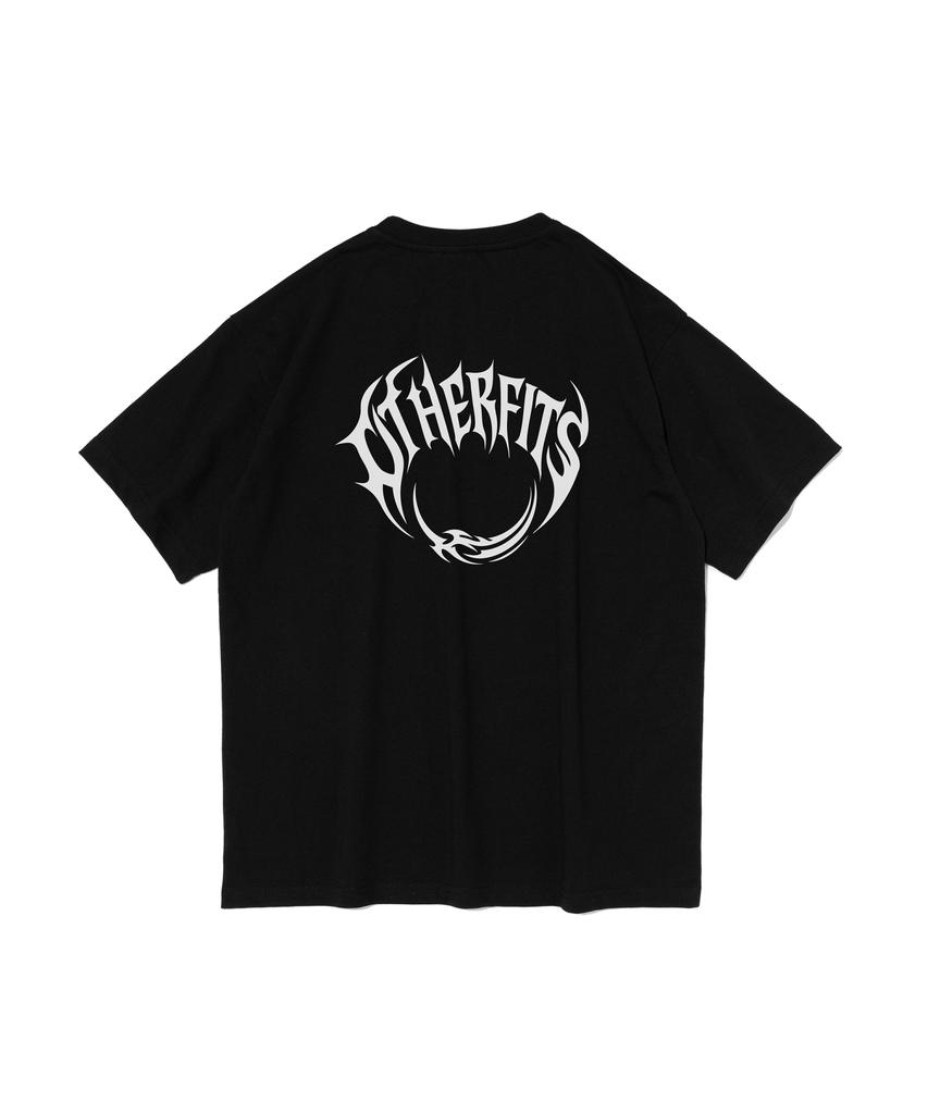 Футболка с коротким рукавом и круглым логотипом OTHERFITS (черный)
