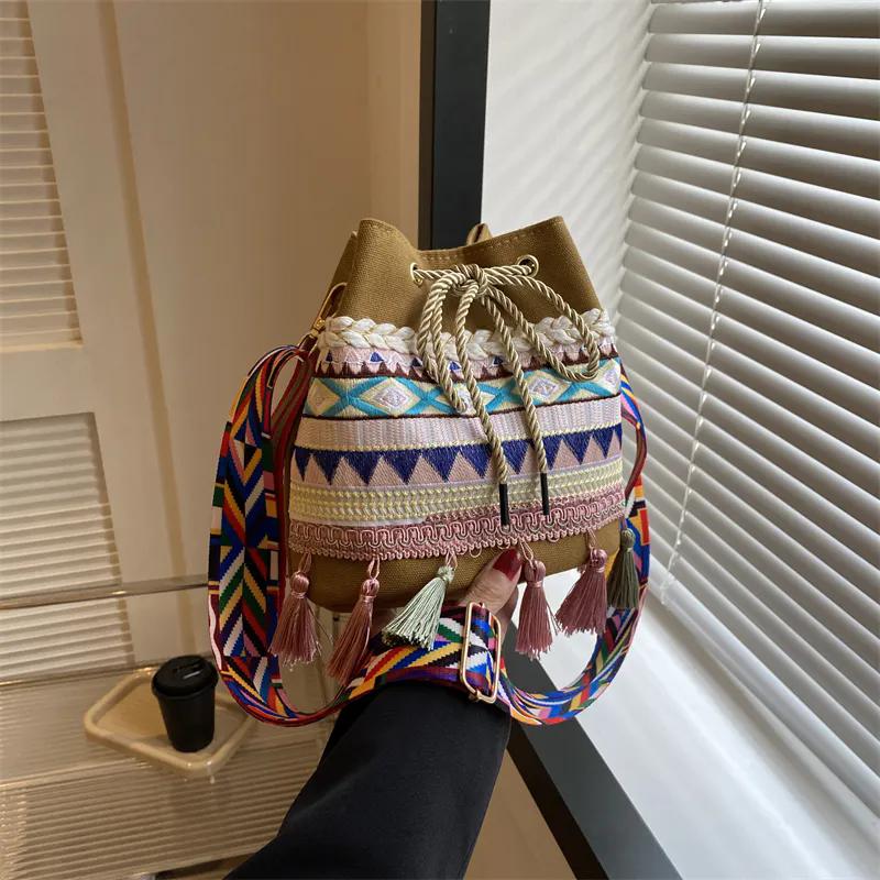 WTEMPO Женские сумки через плечо с кисточками Сумки Singer через плечо в этническом стиле Повседневные универсальные сумки из конопли с широким ремешком