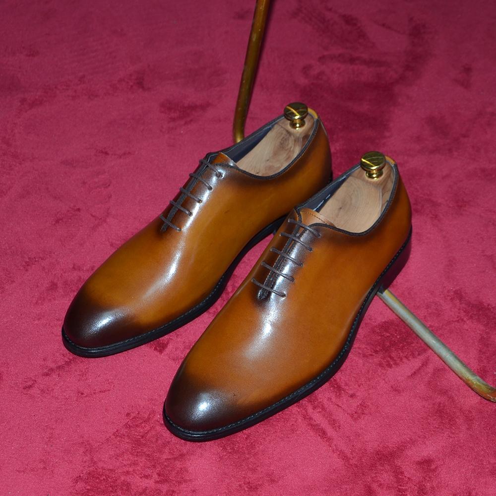 Дизайнерские туфли-оксфорды цельного кроя для мужчин из натуральной кожи ручной работы на шнуровке с простым мыском для бизнеса, офиса, формальных мероприятий и свадеб