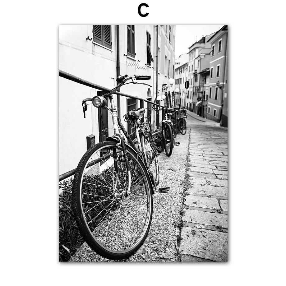 Wall Art Canvas Painting Paris Towel Champagne Fashion Girl Black White Home Decor Posters And Print Living Room Wall Pictures