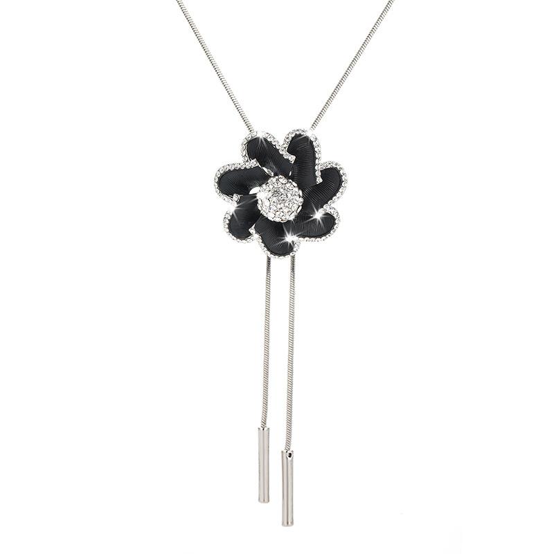 Suijue Jewelry Women'S Flower Sweater Chain Long Tassel Autumn And Winter Versatile High-End Diamond Necklace