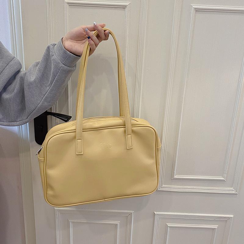 Сумка женская новая в студенческом стиле на плечо большой вместимости повседневная повседневная подмышечная сумка