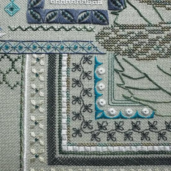 Dragonfly Cross Stitch Kit Beginner Geometric Dragonfly Embroidery Kit Stamped Embroidery Cloth Threads Included Gift for Craft Lovers