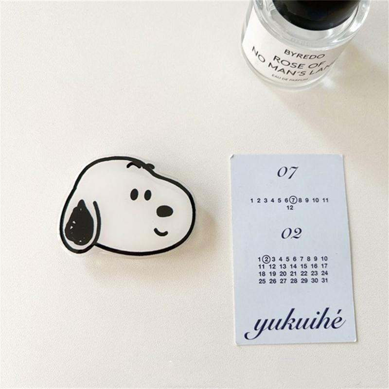 Cute Comic Snoopy peanut Charlie holder Phone case For iPhone 15 16 14 13 12 11 Funny Cartoon Snoopy Phone Universal Bracket