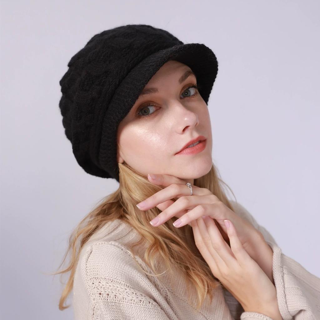 Women's Winter Cable Knit Hat with Fleece Lining, Fashion Beret & Peaked Cap Style, Thickened Warm Beanie for Cold Weather