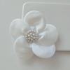 3D аппликация из бисера, простая форма цветка, наклейки из ткани, съемная искусственная жемчужина, брошь-цветок, корсаж, аксессуары для одежды