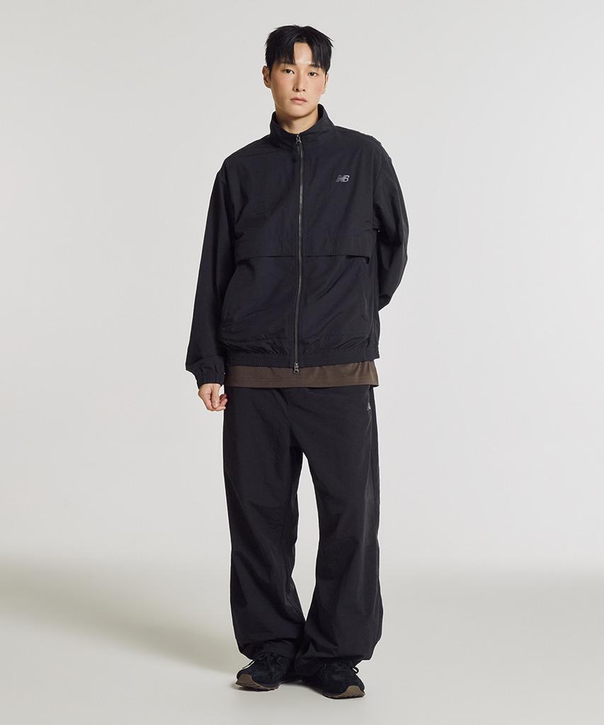 New Balance Nbnag31803 / Унисекс Базовая Теплая Куртка-Разминка с Воротником-Стойкой (черный)