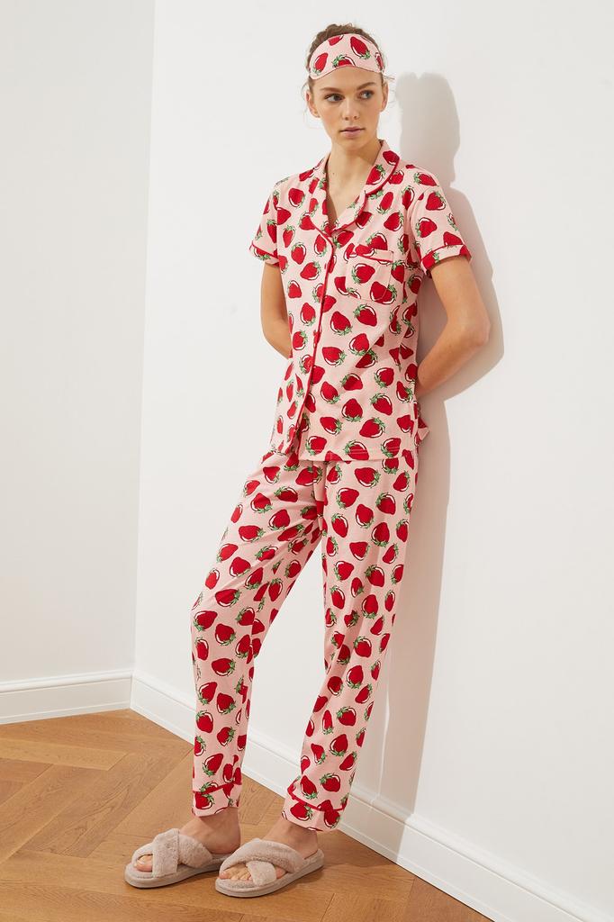 Women's Fashion New Pajama Set Pink Piping Detailed Strawberry Patterned Knitted Pajama Set