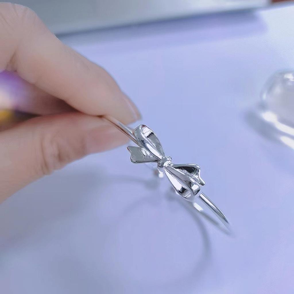 Metal Bowknot Open Cuff Bangles for Women Girl Jewelry Simple Exaggerated Geometric Pulseras Christmas Gift