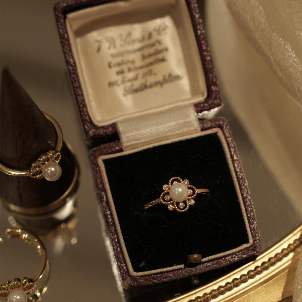 Женское кольцо на указательный палец класса люкс из стерлингового серебра 925 пробы с неправильной формы драгоценным камнем - Не тускнеющее, регулируемое, с легким нишевым дизайном.