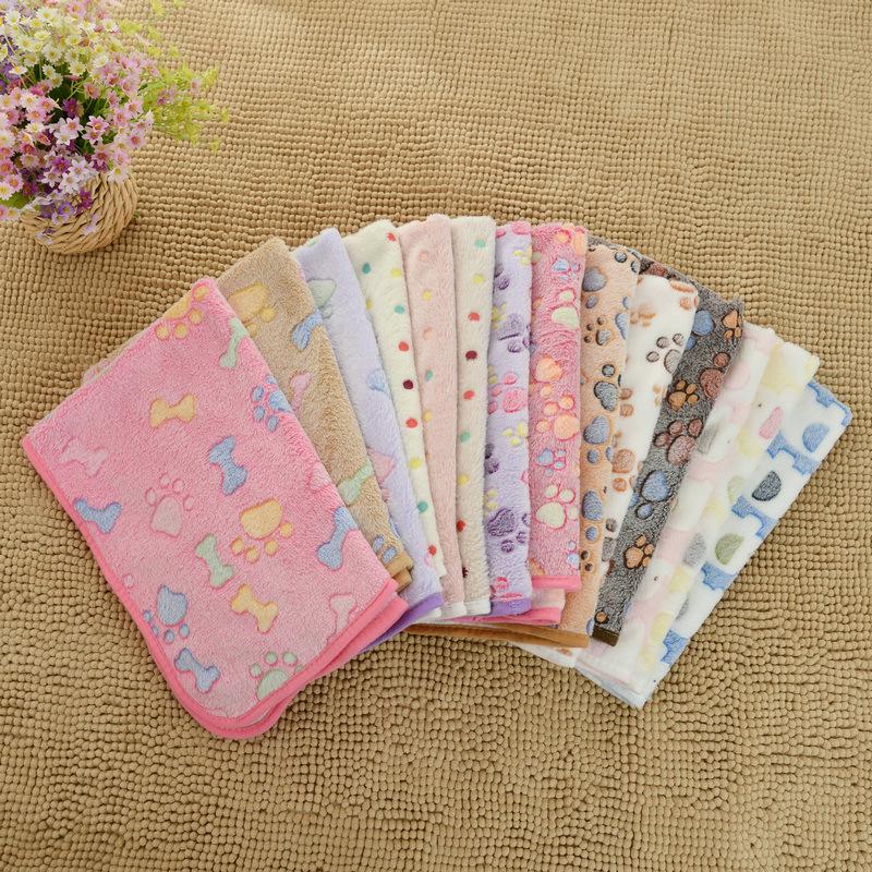 «Одеяло из супермягкой фланели для домашних животных с отпечатками собачьих лап»