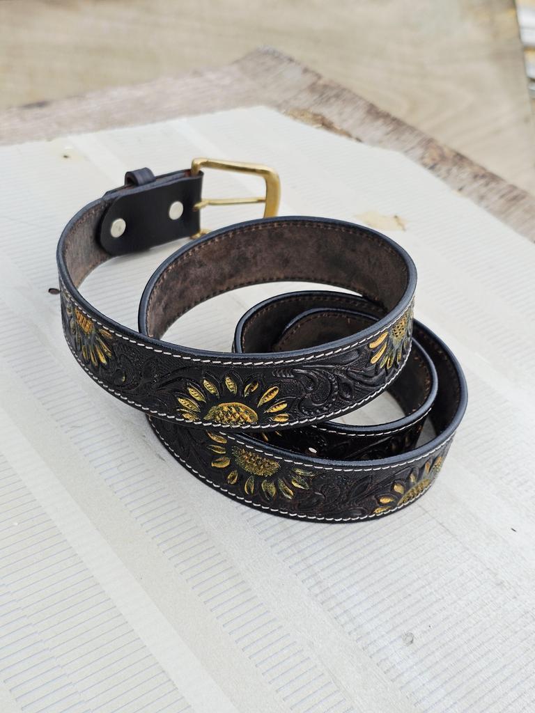 Hand Tooled Black Leather Cowboy Belt – Floral Carved Western Rodeo Belt – Full Grain Handmade Ranch Men’s Outfit