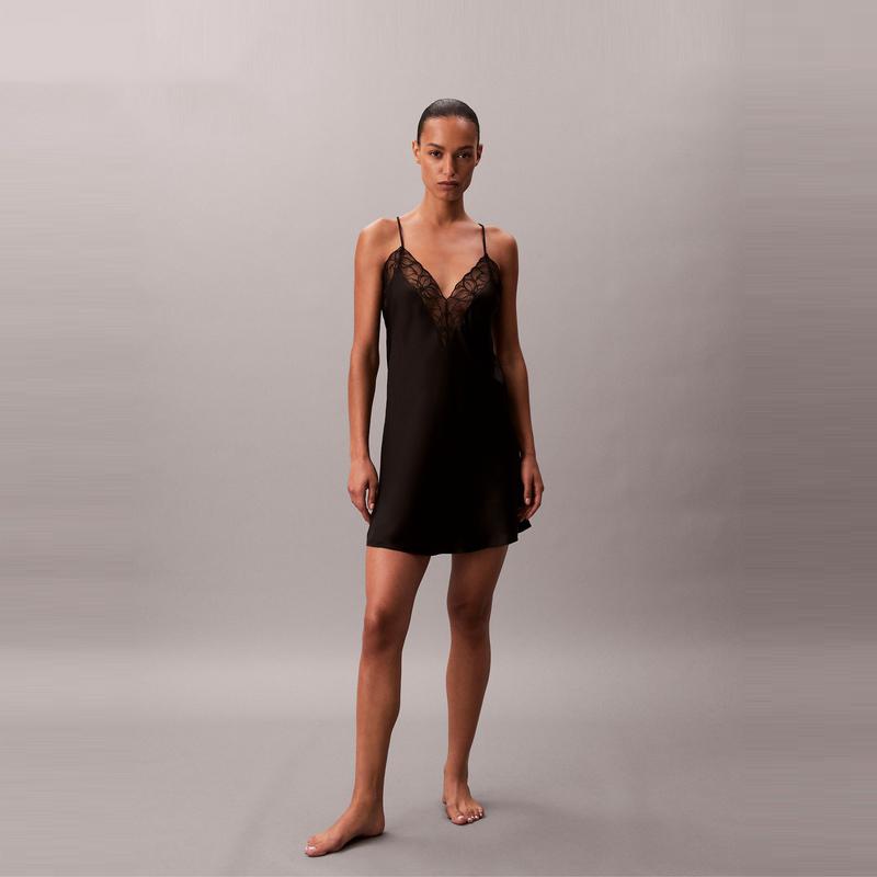 Calvin Klein Black Label Sexy Кружевной ночной пеньюар из шелка с глубоким V-образным вырезом Женская ночная сорочка QS7507