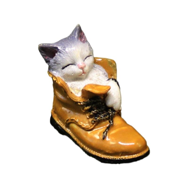 Нежная Декоративная Фигурка Кошки Украшение Фигурки Животных Кошка Спит в Сапоге Смоляная Фигурка для Любителей Кошек