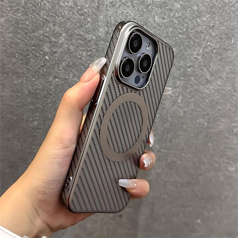 Роскошное покрытие из углеродного волокна с текстурой для магнитного беспроводного зарядного чехла Magsafe для iPhone 16 15 14 Plus 13 12 Pro Max, прозрачный чехол