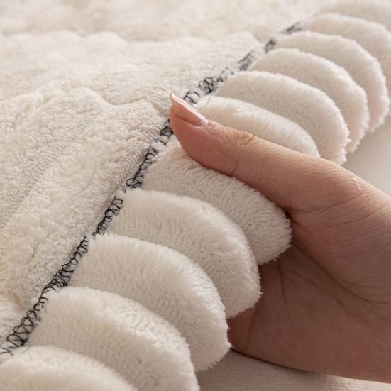 Sofa Cover Washable Non-Slip Couch Throw Soft Thick Pet-friendly Sofa Protector